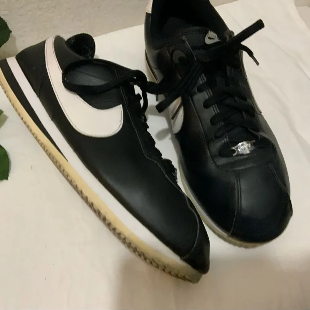 Nike Cortez '72 Basic Leather Black White Lace Up Sneakers Running Shoes 13
